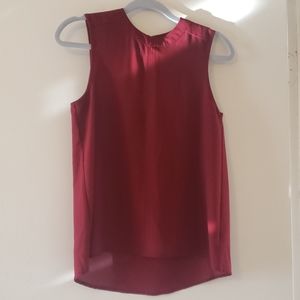 A classy maroon tank